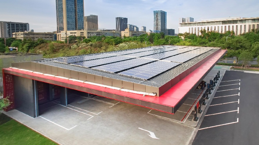 Zintegrowana energia fotowoltaiczna, przechowywanie i ładowanie: inteligentne rozwiązanie energetyczne, aby sprostać wyzwaniom ładowania w erze pojazdów elektrycznych